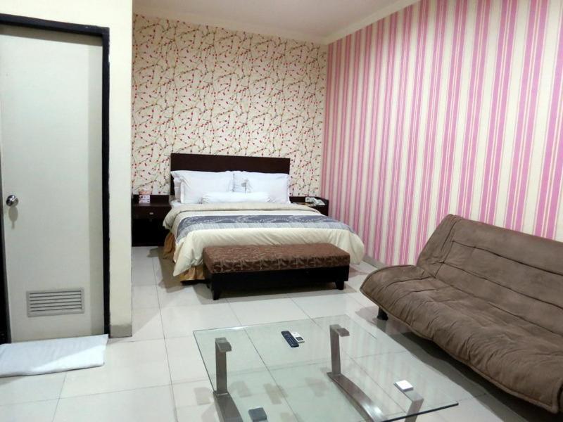 Vindhika Hotel Makassar Extérieur photo