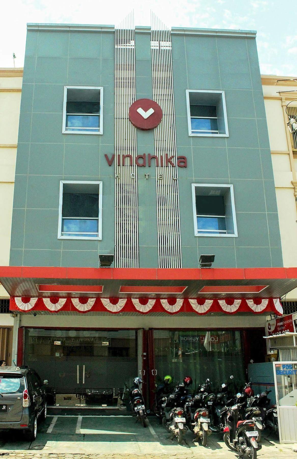 Vindhika Hotel Makassar Extérieur photo